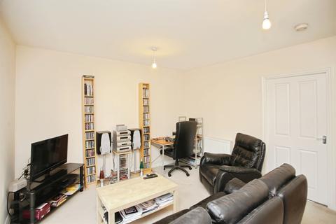 2 bedroom flat for sale, Kirkistown Close, Rugby