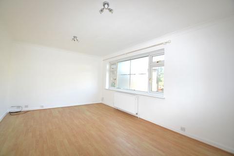 4 bedroom detached house to rent, Glyn Close, Crystal Palace SE25