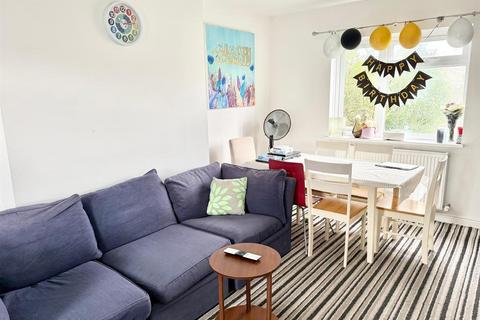 4 bedroom semi-detached house to rent, Lyon Park Avenue, Wembley