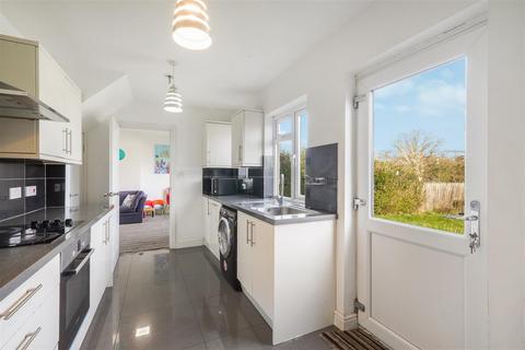 4 bedroom semi-detached house to rent, Lyon Park Avenue, Wembley