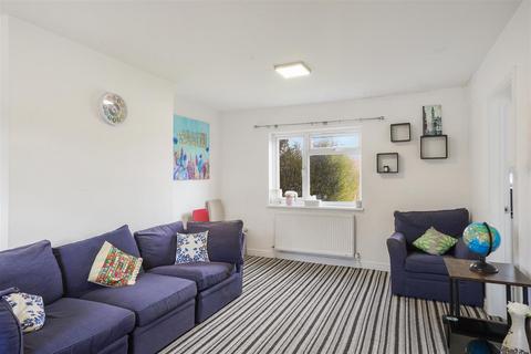 4 bedroom semi-detached house to rent, Lyon Park Avenue, Wembley