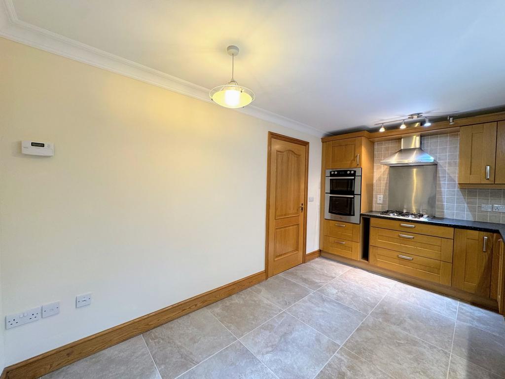 Kitchen / Dining