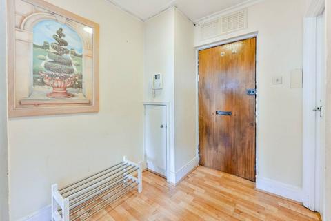 1 bedroom flat for sale, Collingwood House, Fitzrovia, London, W1W