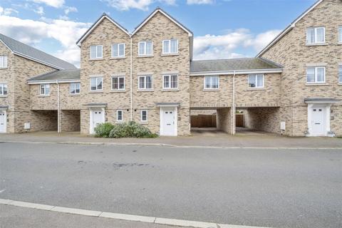 Houghton Way, Bury St. Edmunds