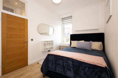 undefined, 13/2 Bothwell Street, Easter Road, EH7 5PX