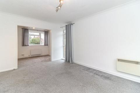 2 bedroom flat for sale, Hempstead Road, Watford, WD17