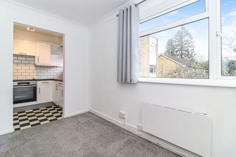 2 bedroom flat for sale, Hempstead Road, Watford, WD17