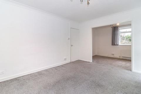 2 bedroom flat for sale, Hempstead Road, Watford, WD17