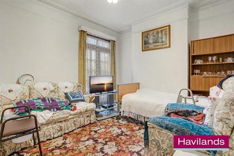 3 bedroom terraced house for sale, College Road, London