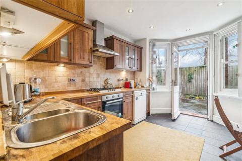 2 bedroom apartment for sale, Leathwaite Road, SW11