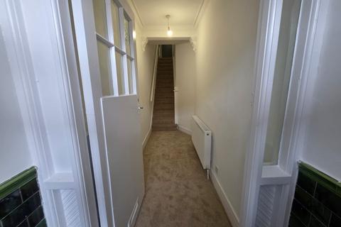 undefined, Ashburnham Road, Luton, Bedfordshire