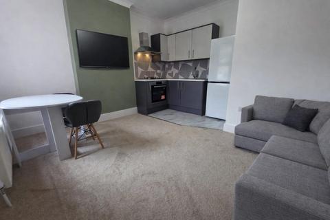 undefined, Ashburnham Road, Luton, Bedfordshire