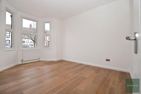 4 bedroom terraced house for sale, Sandyhill Road, Ilford, IG1