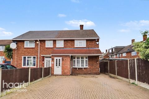 3 bedroom semi-detached house for sale, Wednesbury Gardens, Harold Hill