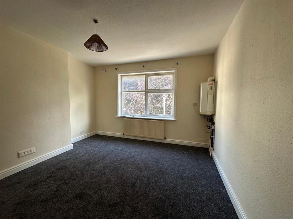 Bedroom 1.jpeg