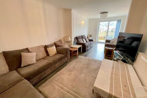 undefined, St. Mildreds Avenue, Luton, Bedfordshire, LU3 1QR