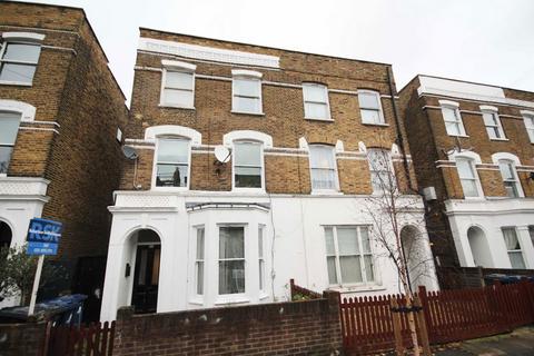 1 bedroom flat to rent, Essex Road, London W3