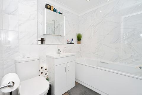 2 bedroom flat for sale, St. Botolphs Road, Worthing, BN11