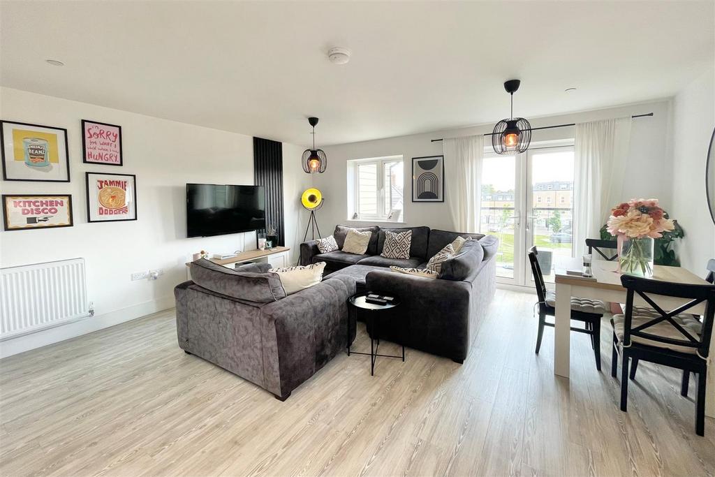 Living Room 3.jpg