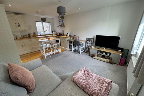 undefined, Leyland Close, Buckingham MK18