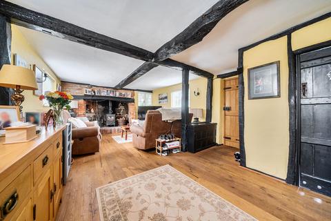 4 bedroom end of terrace house for sale, The Walk, Oxted RH8
