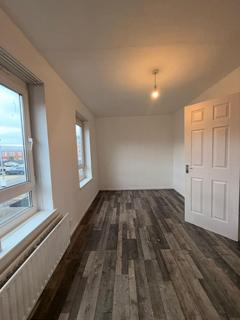 undefined, 3 Bedroom Town House in Ambleside Close, London, E9 Area