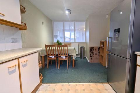 undefined, Cottingley Green, Leeds