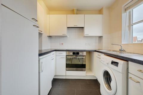 1 bedroom apartment for sale, Lindsey Court, Wickford, SS12