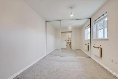 1 bedroom apartment for sale, Lindsey Court, Wickford, SS12