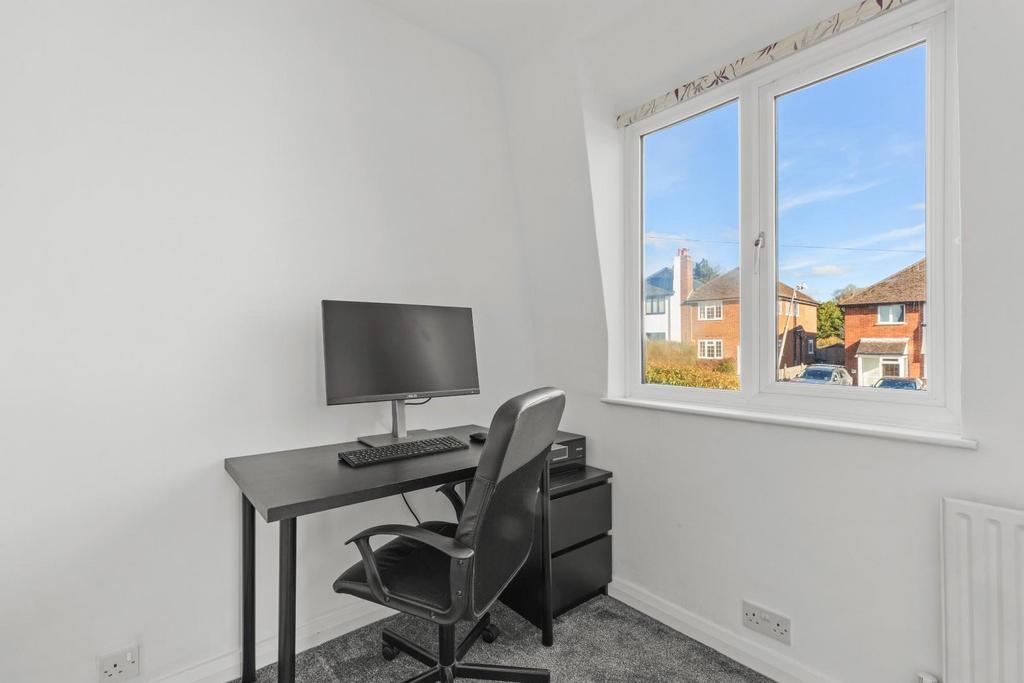 Bedroom/Study