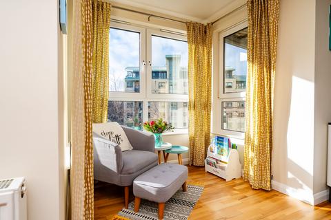 3 bedroom flat for sale, 3/11 Portland Gardens, Leith, Edinburgh, EH6 6NY