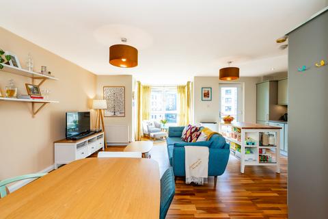 3 bedroom flat for sale, 3/11 Portland Gardens, Leith, Edinburgh, EH6 6NY