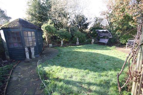 2 bedroom bungalow for sale, Greenfield Gardens, Petts Wood, Crofton