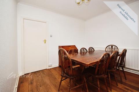 3 bedroom maisonette to rent, Market Square Dover CT16