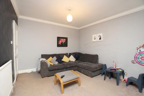 3 bedroom semi-detached house for sale, The Avenue, Wellingborough, Northamptonshire, NN8