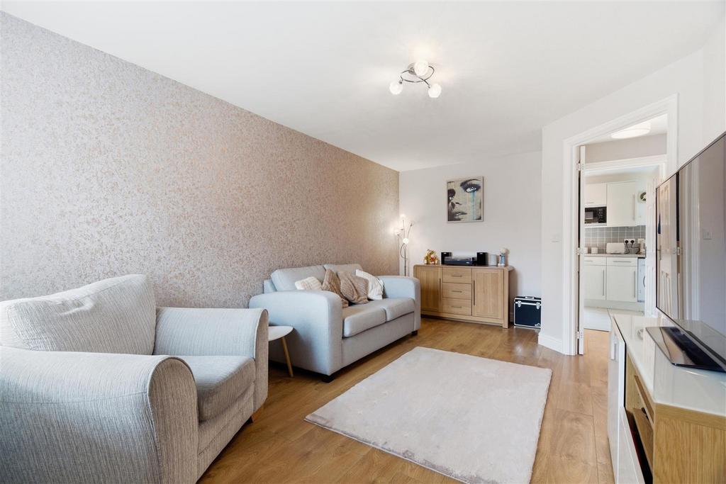 14 Heather Avenue, Withernsea2.jpg