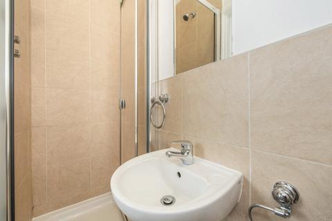 1 bedroom in a house share to rent, 2 Stuart Road, Hp13