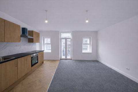 1 bedroom flat to rent, Commercial Street, Newport, NP20