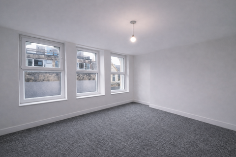 1 bedroom flat to rent, Commercial Street, Newport, NP20