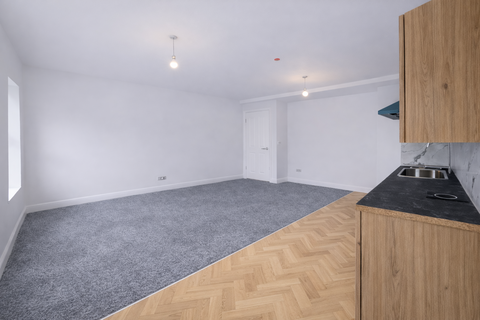 1 bedroom flat to rent, Commercial Street, Newport, NP20