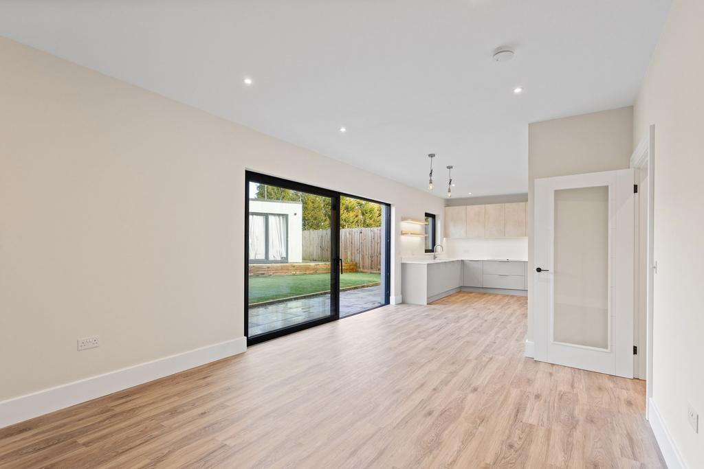 Kitchen / Living Area