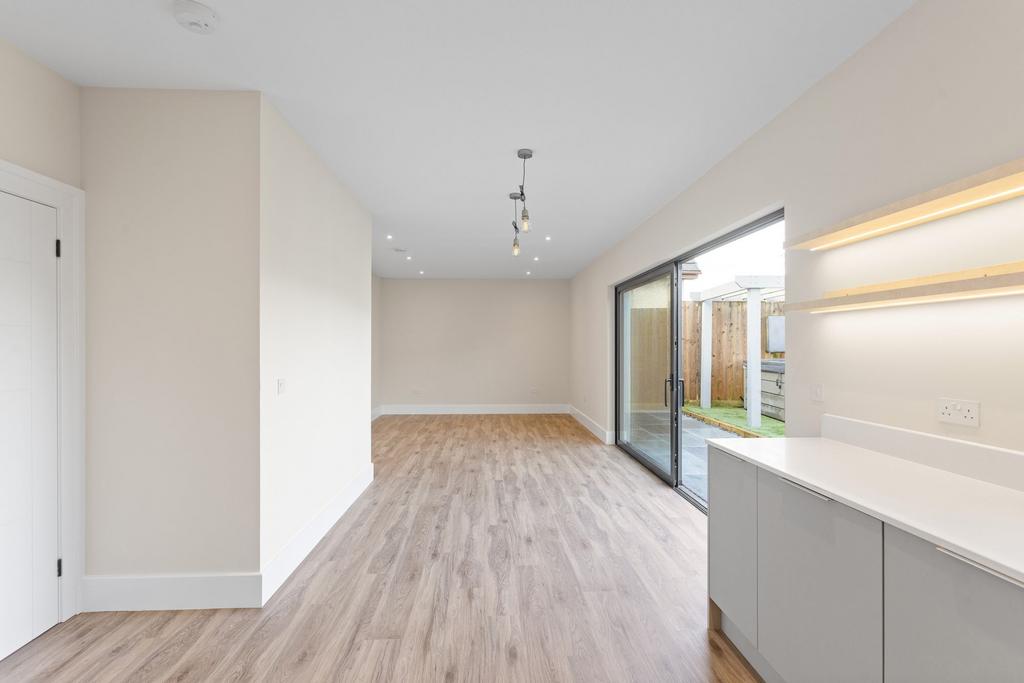 Kitchen / Living Area
