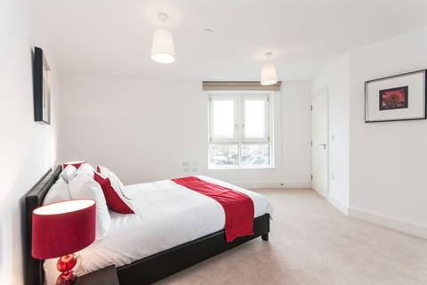 2 bedroom flat to rent, Queensland Road, Islington, London, N7