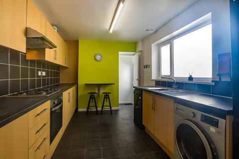 4 bedroom terraced house for sale, Emerald Street, Cardiff CF24