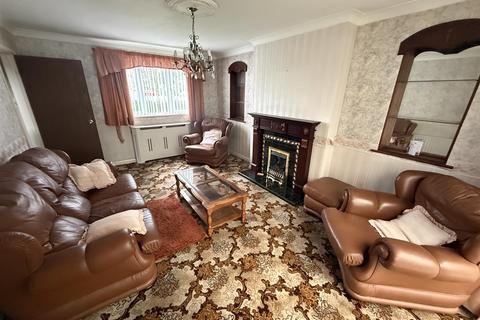 3 bedroom detached house for sale, Clay Street East, Burton-On-Trent DE15