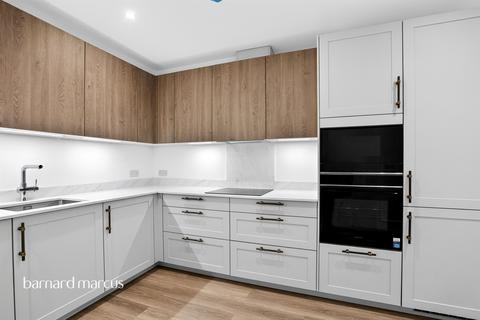 undefined, Chase Side, London, N14