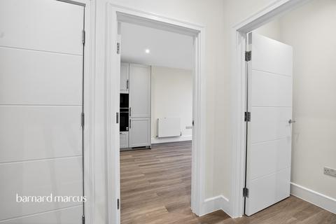 undefined, Chase Side, London, N14