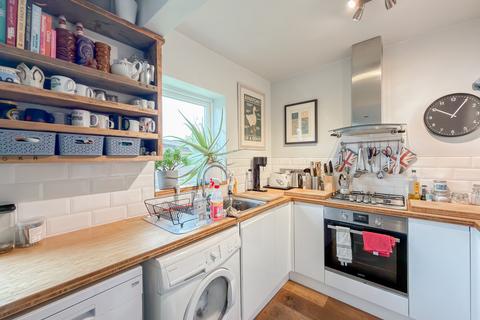 3 bedroom semi-detached house to rent, Albert Road, Parkstone