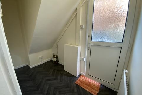 3 bedroom semi-detached house to rent, Tabley Road, Wistaston