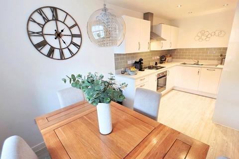 4 bedroom townhouse for sale, Foxhills Way, Brackley